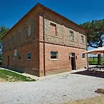 Hotel La Toraia *