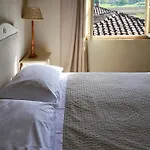 La Toraia Hotel *